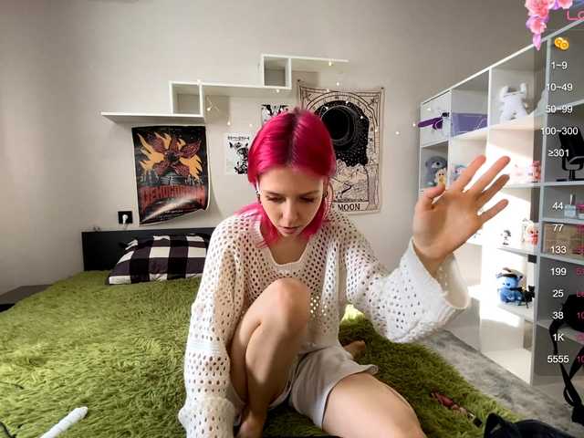 JustinaFoor's BongaCams show and profile