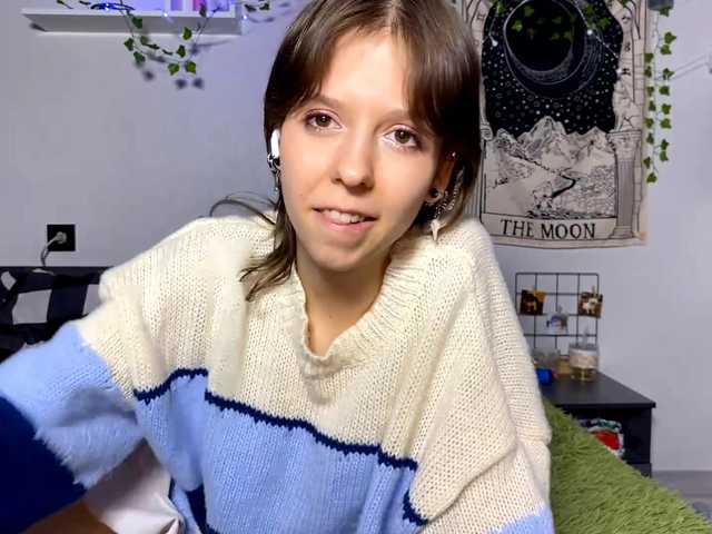 JustinaFoor's BongaCams show and profile