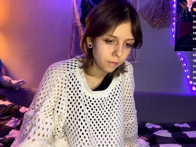  JustinaFoor chat room