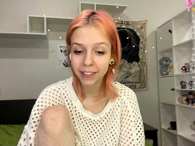 JustinaFoor's BongaCams show and profile