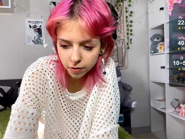 JustinaFoor's BongaCams show and profile