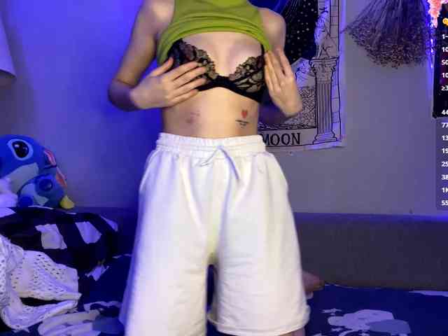 JustinaFoor Live Webcam on BongaCams