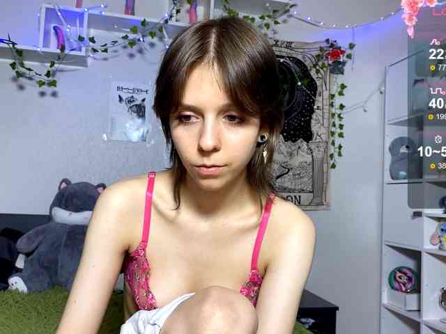 SweetieLuna webcam