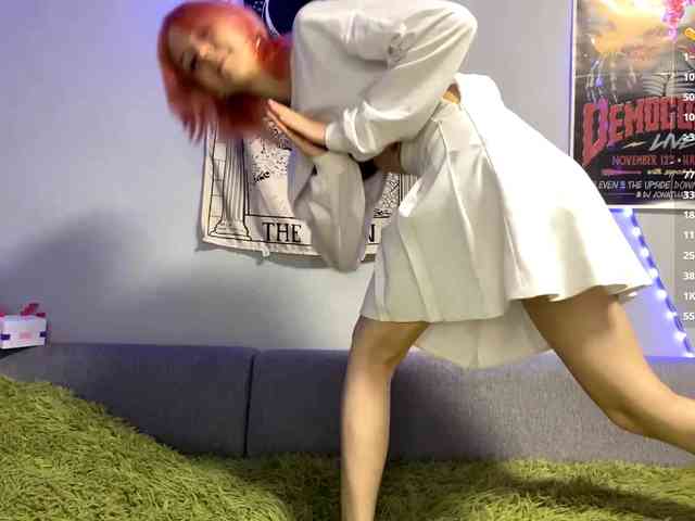 JustinaFoor Live Webcam on BongaCams