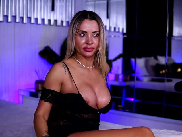 CelesteArden's BongaCams show and profile