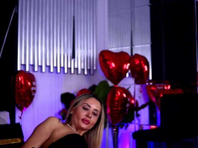 CelesteArden's BongaCams show and profile