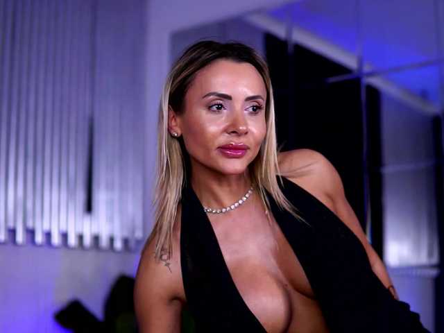 CelesteArden's BongaCams show and profile