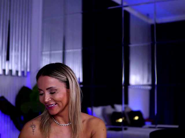 CelesteArden's BongaCams show and profile