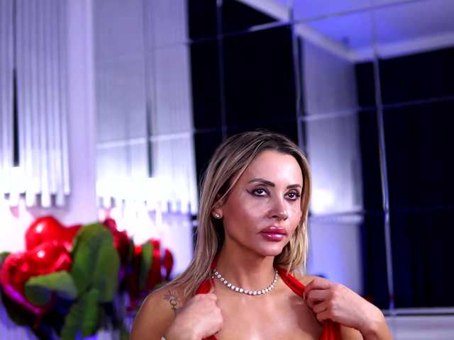 CelesteArden's BongaCams show and profile