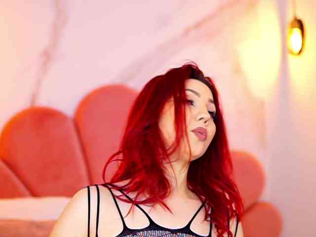 ScarletVeyra webcam