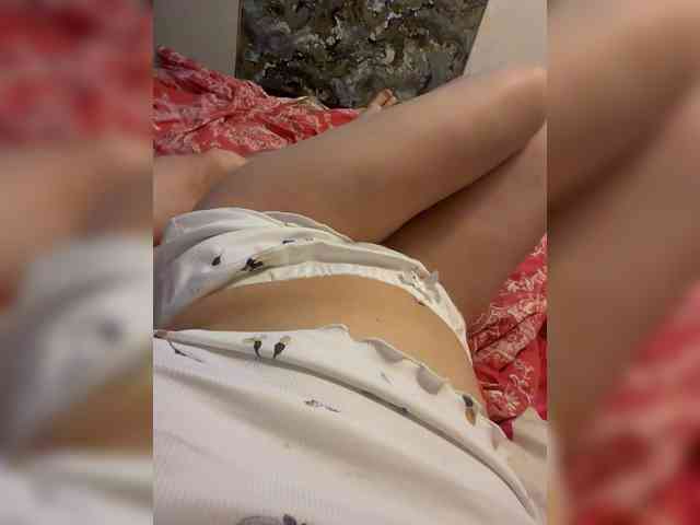 two-under-the-mo... Live Webcam on BongaCams