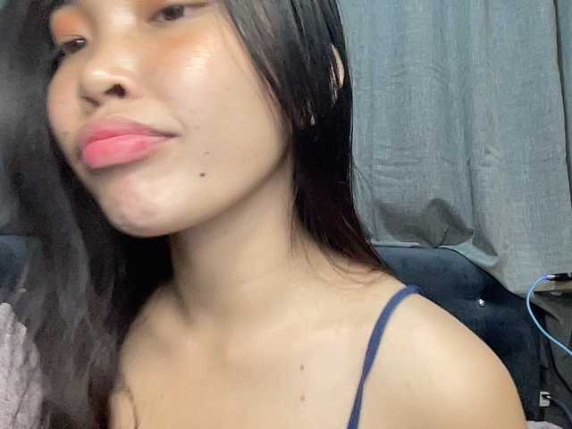 Yumii's BongaCams show and profile