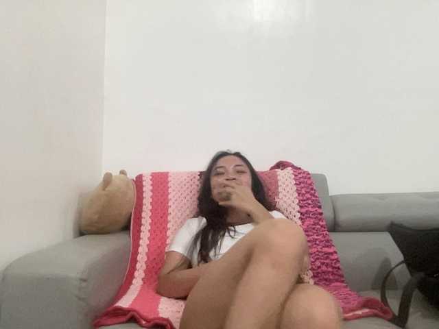 Yumii's BongaCams show and profile