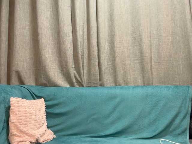 Yumii's BongaCams show and profile