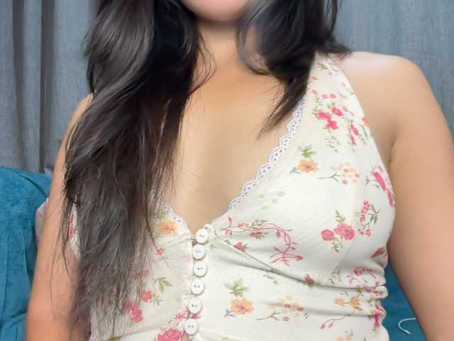 Yumii's BongaCams show and profile