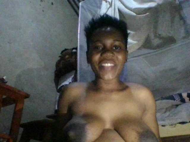 Cute-bae webcam bongacams model stream image