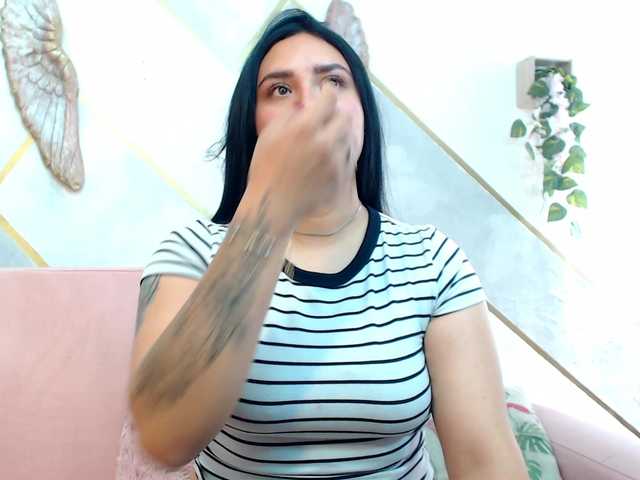 VeronicaLewis webcam