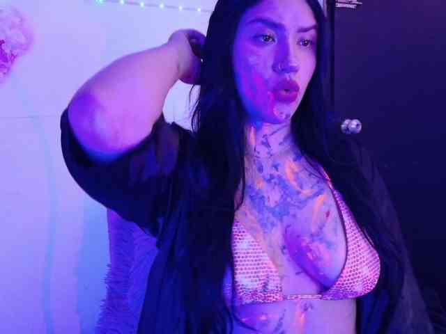 VeronicaLewis webcam