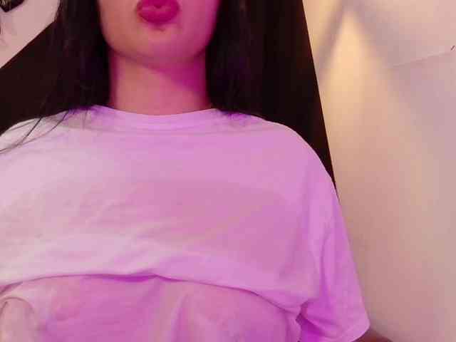 VeronicaLewis webcam