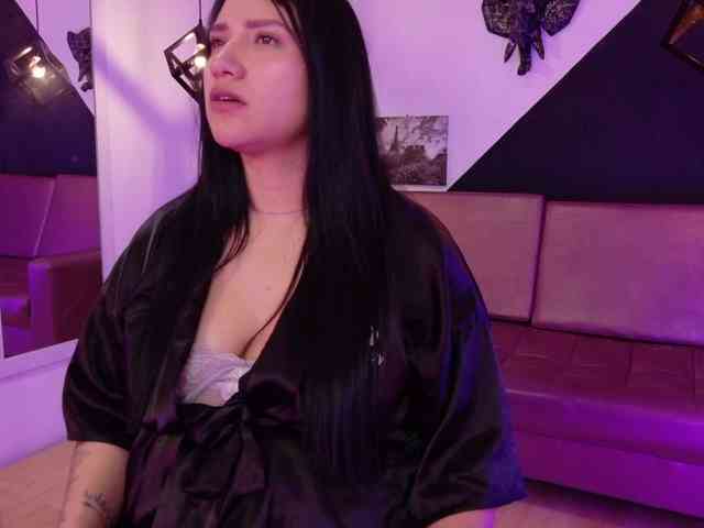 VeronicaLewis webcam