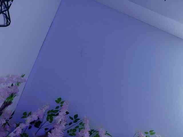 VeronicaLewis webcam