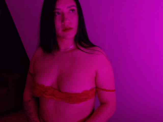 VeronicaLewis webcam