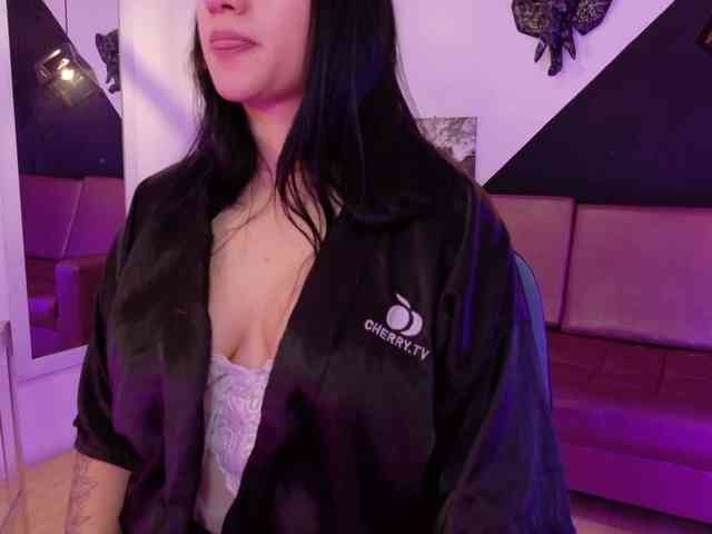 VeronicaLewis webcam