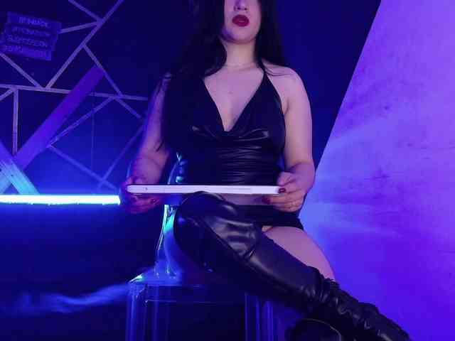 VeronicaLewis webcam