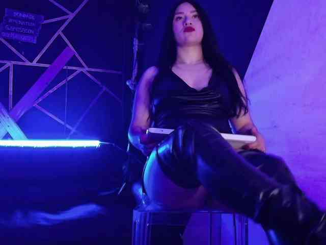 VeronicaLewis webcam