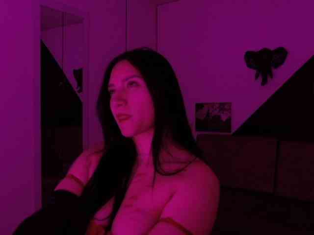 VeronicaLewis webcam