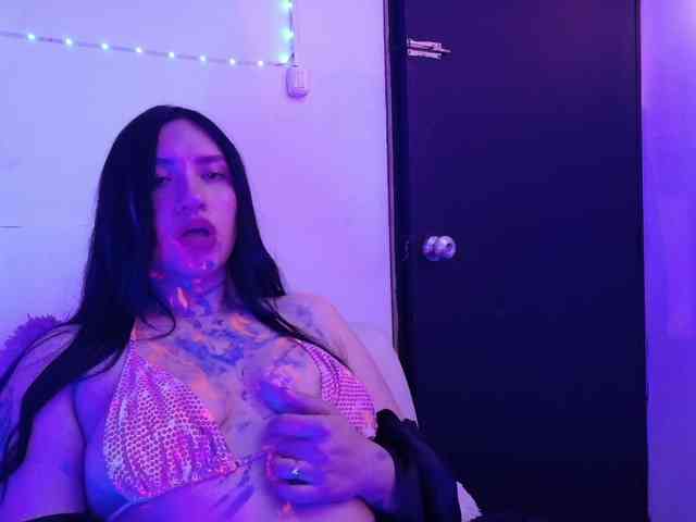 VeronicaLewis webcam