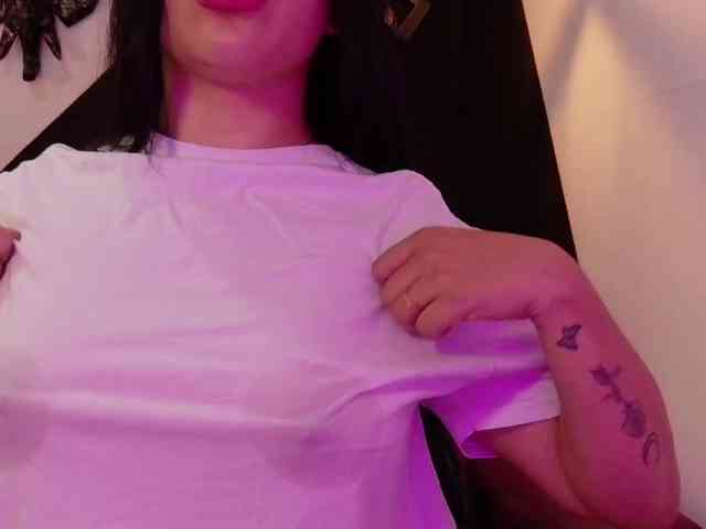 VeronicaLewis webcam