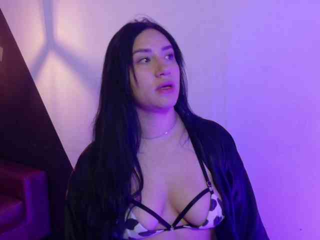 VeronicaLewis webcam