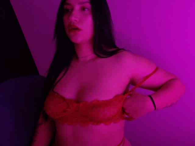 VeronicaLewis webcam