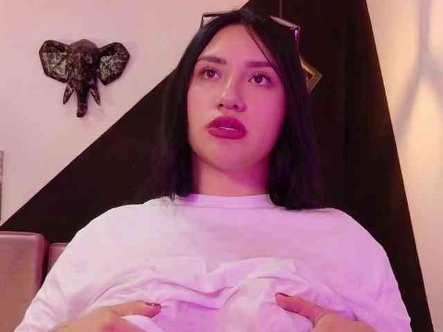 VeronicaLewis webcam