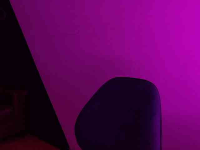 VeronicaLewis webcam