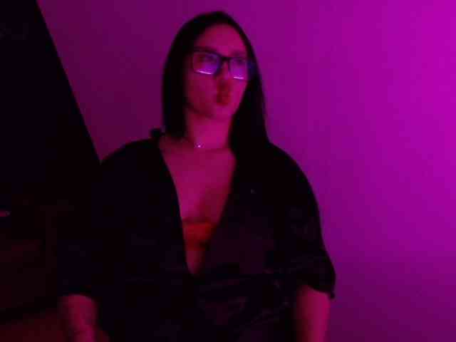 VeronicaLewis webcam