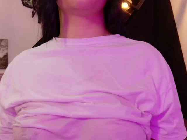 VeronicaLewis webcam