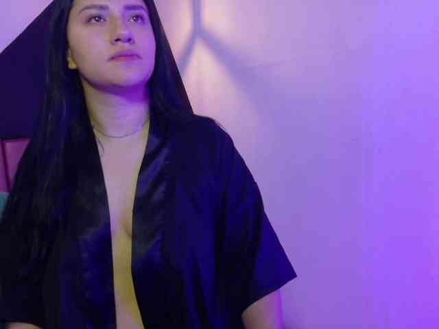 VeronicaLewis webcam