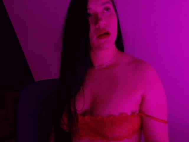 VeronicaLewis webcam