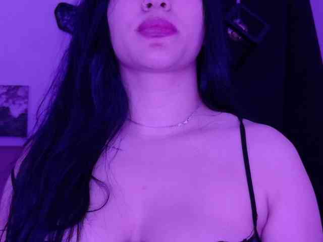 VeronicaLewis webcam