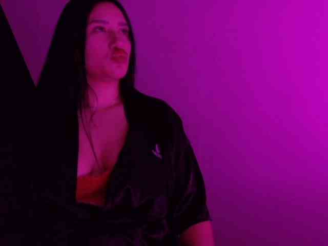 VeronicaLewis webcam