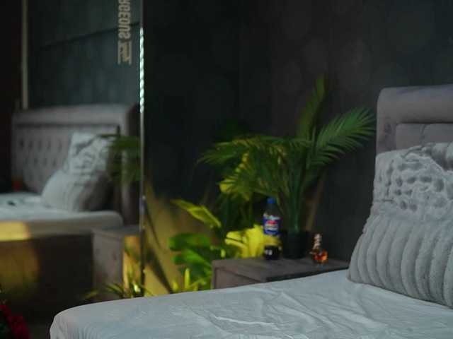 CelineHeaven's BongaCams show and profile