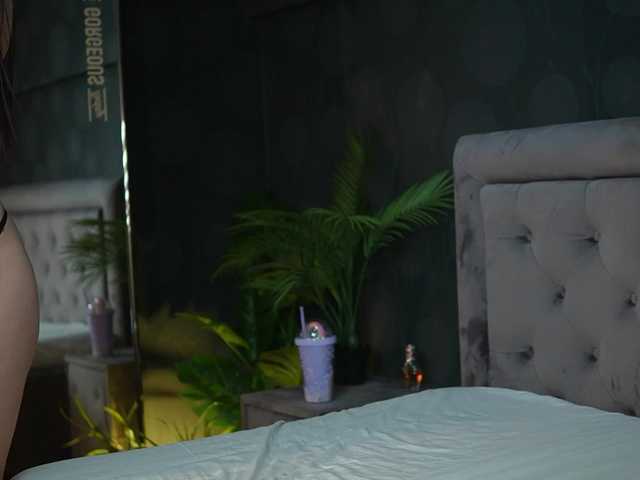 CelineHeaven's BongaCams show and profile