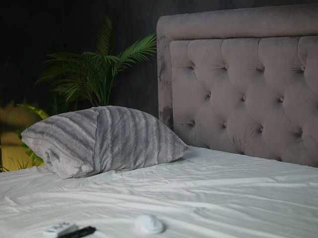 CelineHeaven's BongaCams show and profile