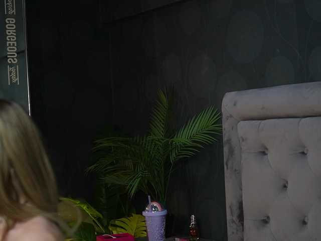 CelineHeaven's BongaCams show and profile