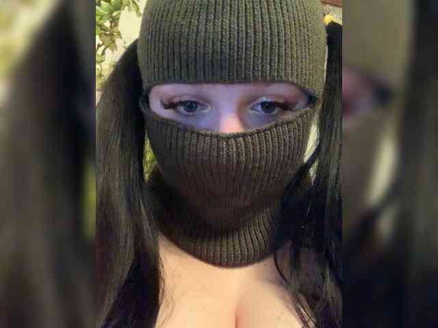 ZetaJones Live Webcam on BongaCams