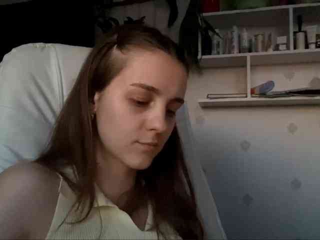 UrShineKatie webcam