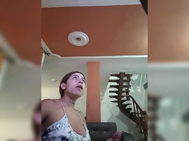 miaapons webcam bongacams model stream image