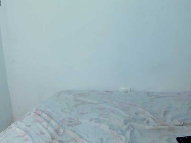 miaapons webcam bongacams model stream image